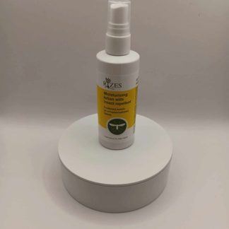 Moisturizing lotion with repellent